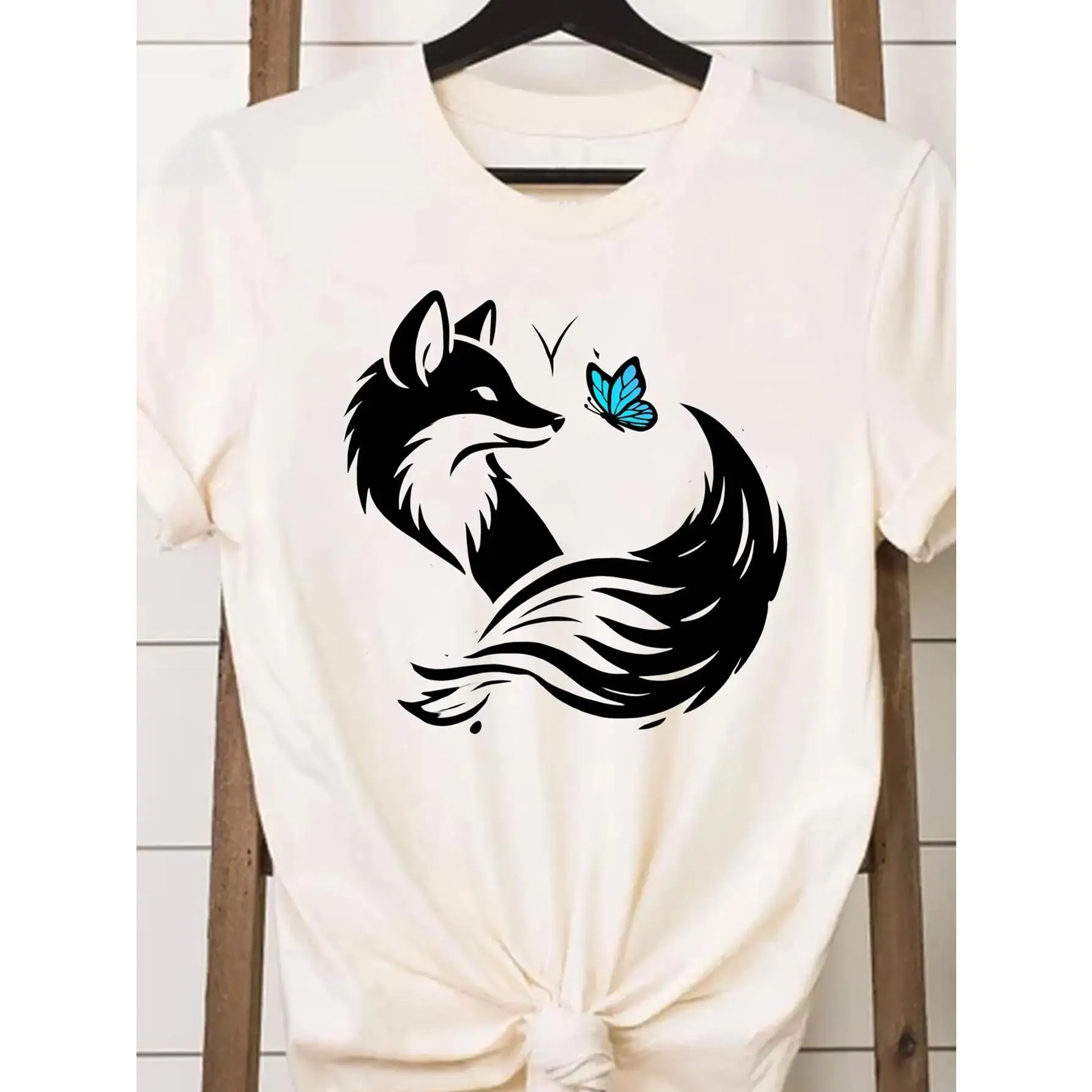 

Enchanting and Nature inspired T Shirt: Flaunt a Graceful Fox - and - Butterfly Graphic