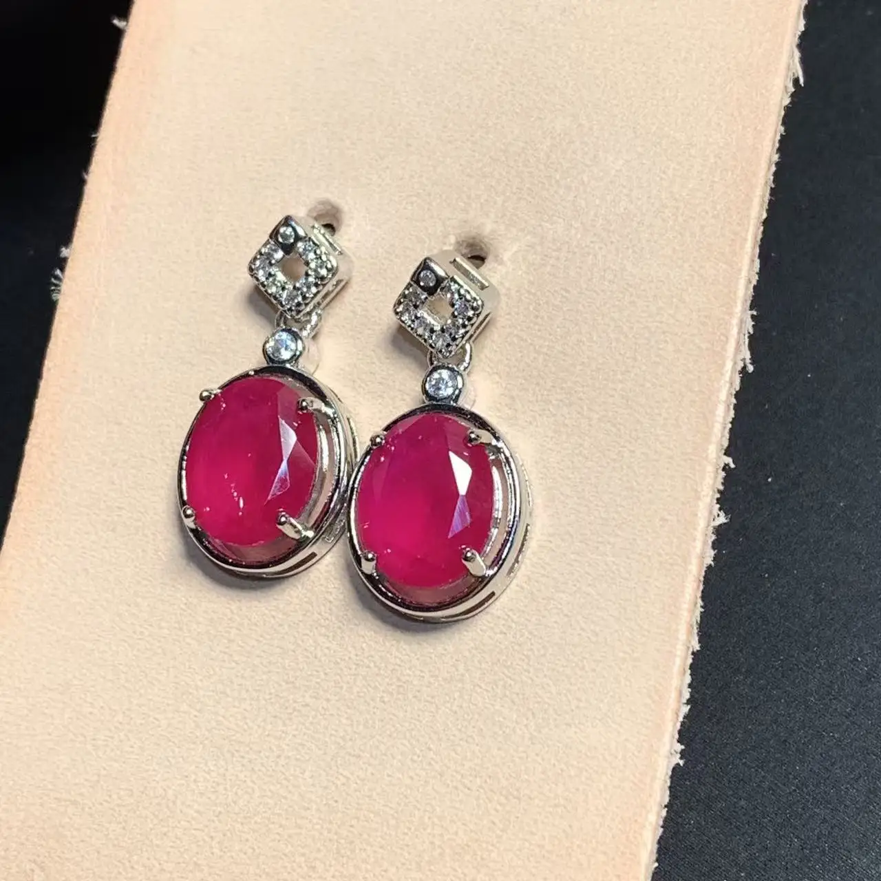 Oval Natural Ruby Earrings 925 Silver Stud Earring For Women 925 Sterling Silver Cute Gift Prevent Allergy Fine Jewelry