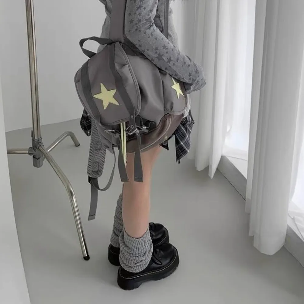 

Рюкзак Lucky Star большой емкости с героями мультфильмов, корейский стиль, школьный рюкзак Y2K на шнурке, нейлоновая сумка с несколькими карманами для пешего туризма, кемпинга, студентов