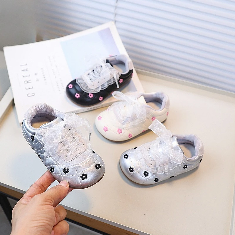 

New Elegant Girls Sports Shoes Sweet Lace Ruffled Edge Kids Fashion Princess Causal Sneakers Spring Autumn Children Tennis Shoes