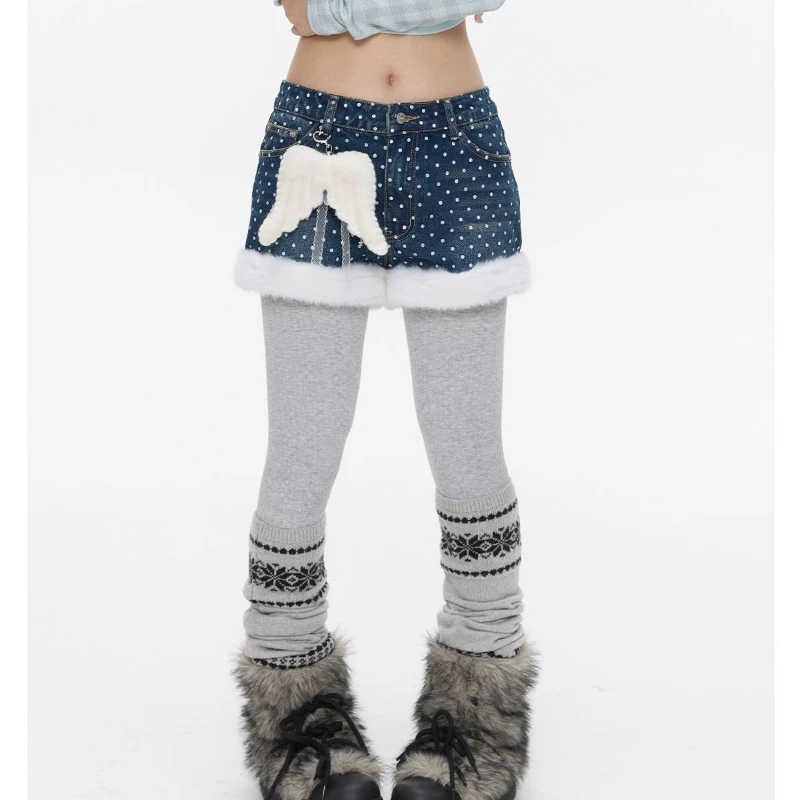 Jeans da donna con giunture foderate in pile a vita alta blu dal design vintage 2025 Autunno Inverno Nuovi pantaloncini di jeans ispessiti caldi da donna