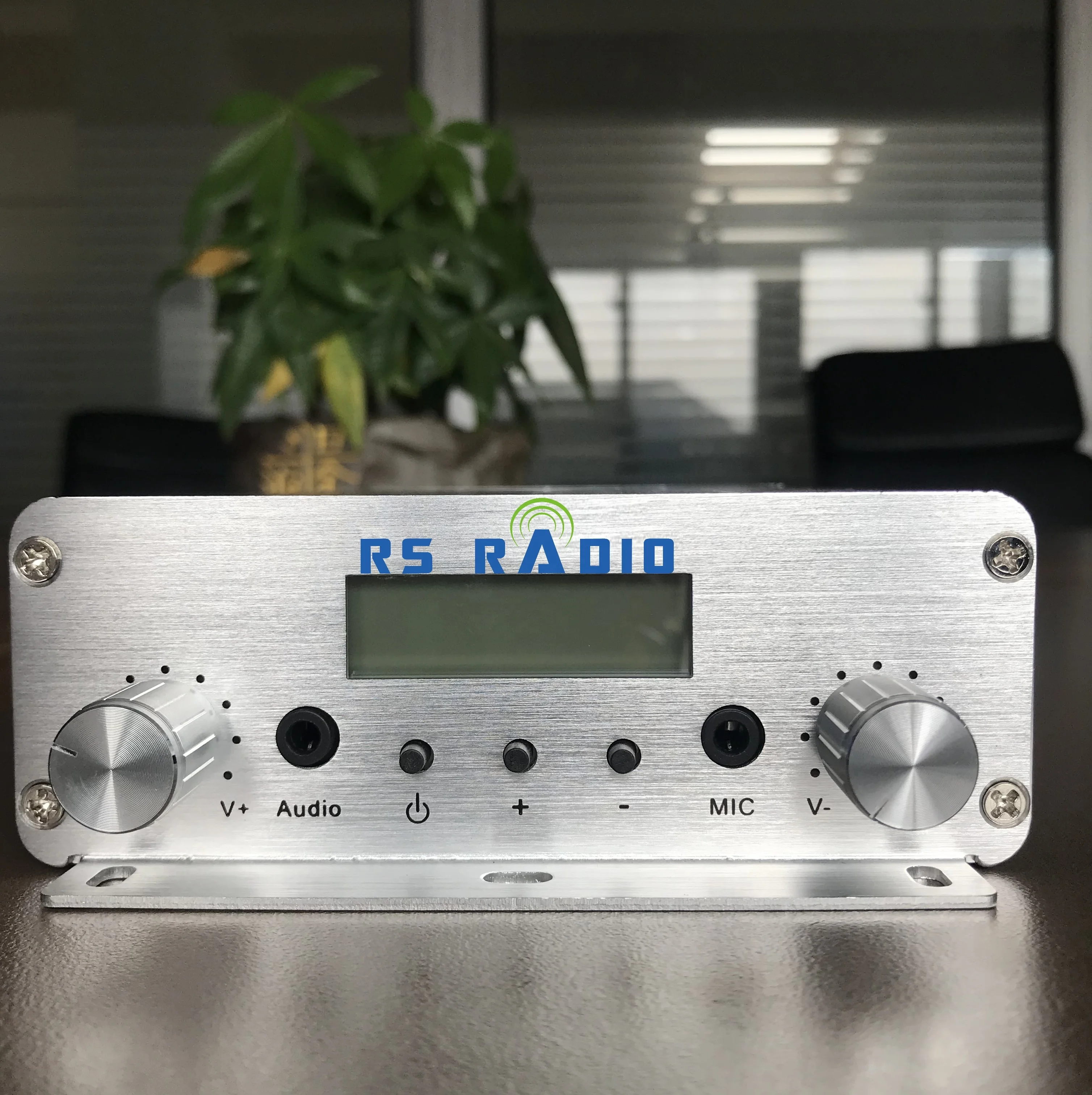 88-108MHz 15w Fm Transmitter 15 Watts RS RADIO