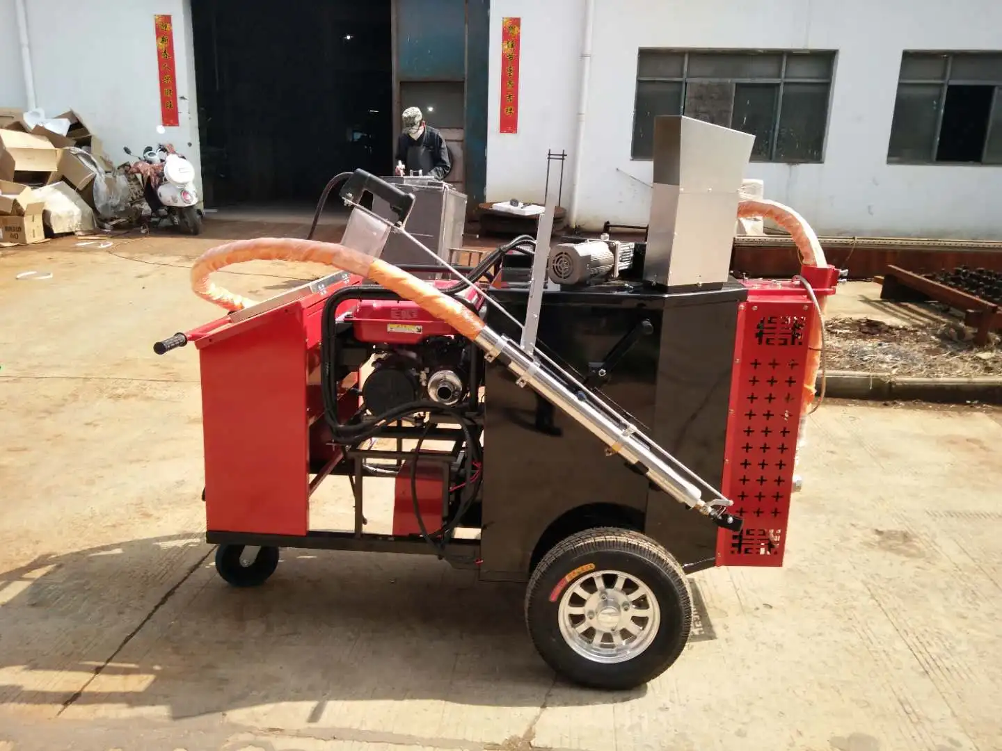 100 liter automatic manual repair machine for filling cracks in asphalt pavement