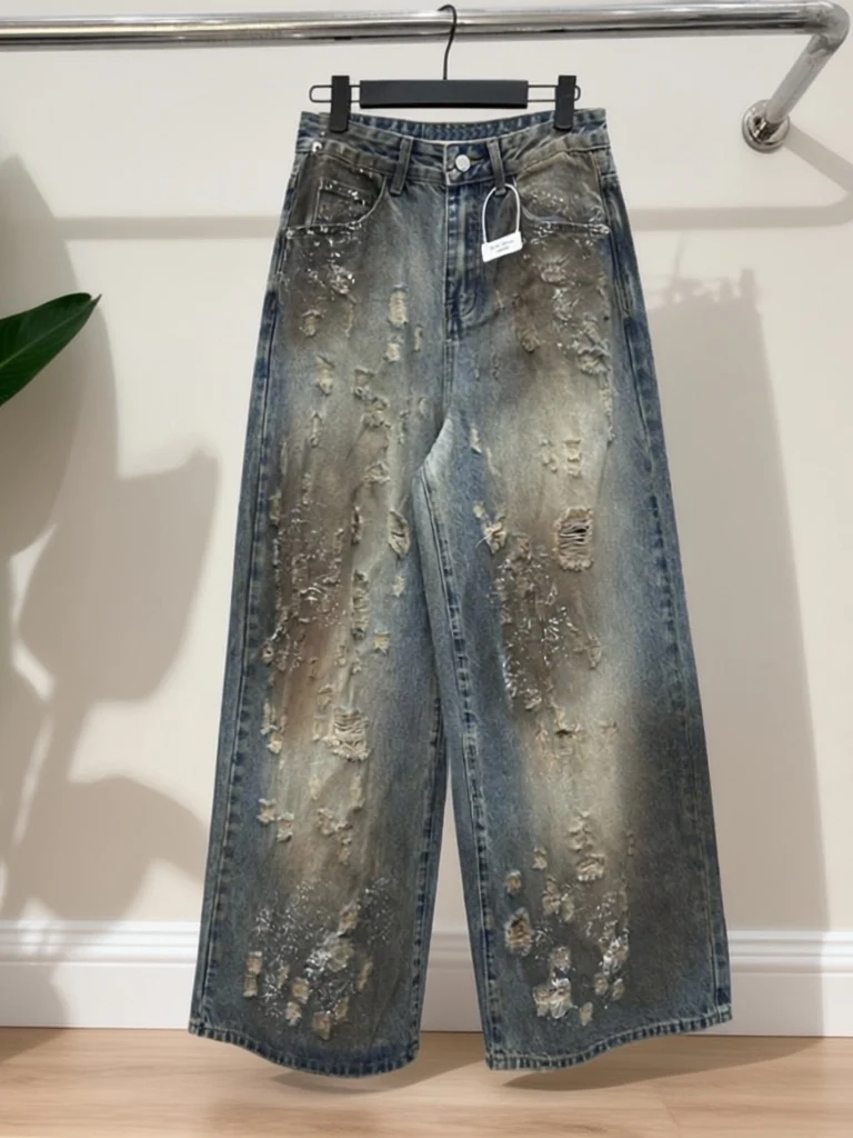 

Worn-In High-Waisted Wide-Leg Jeans Distressed Straight Leg Denim Spring Collection Casual Style Multiple Pockets Blue