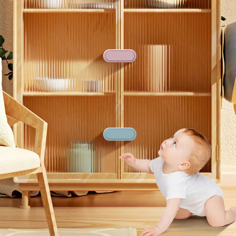 قفل باب أمان للأطفال، درج نافذة أمان آمن عالمي، أقفال بمقبض مضاد للفتح، جهاز حماية مضاد للقرصة للأطفال