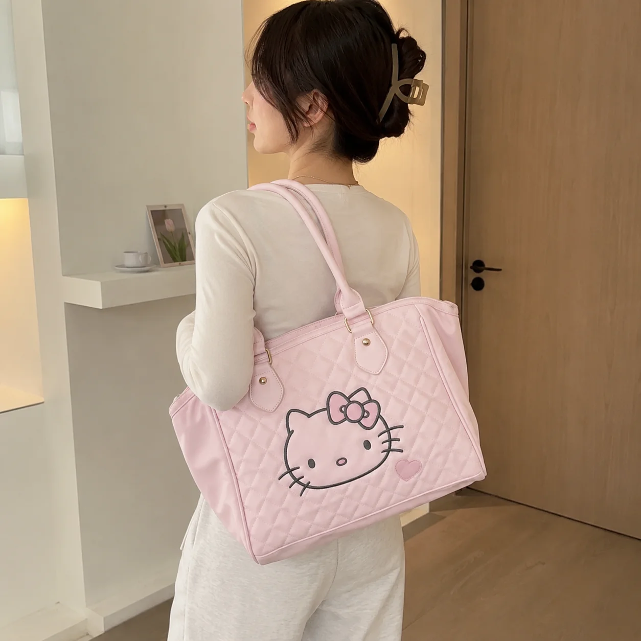 Sanrio Hello Kitty Tote Bag La - Leatherwork Products 评论和价格