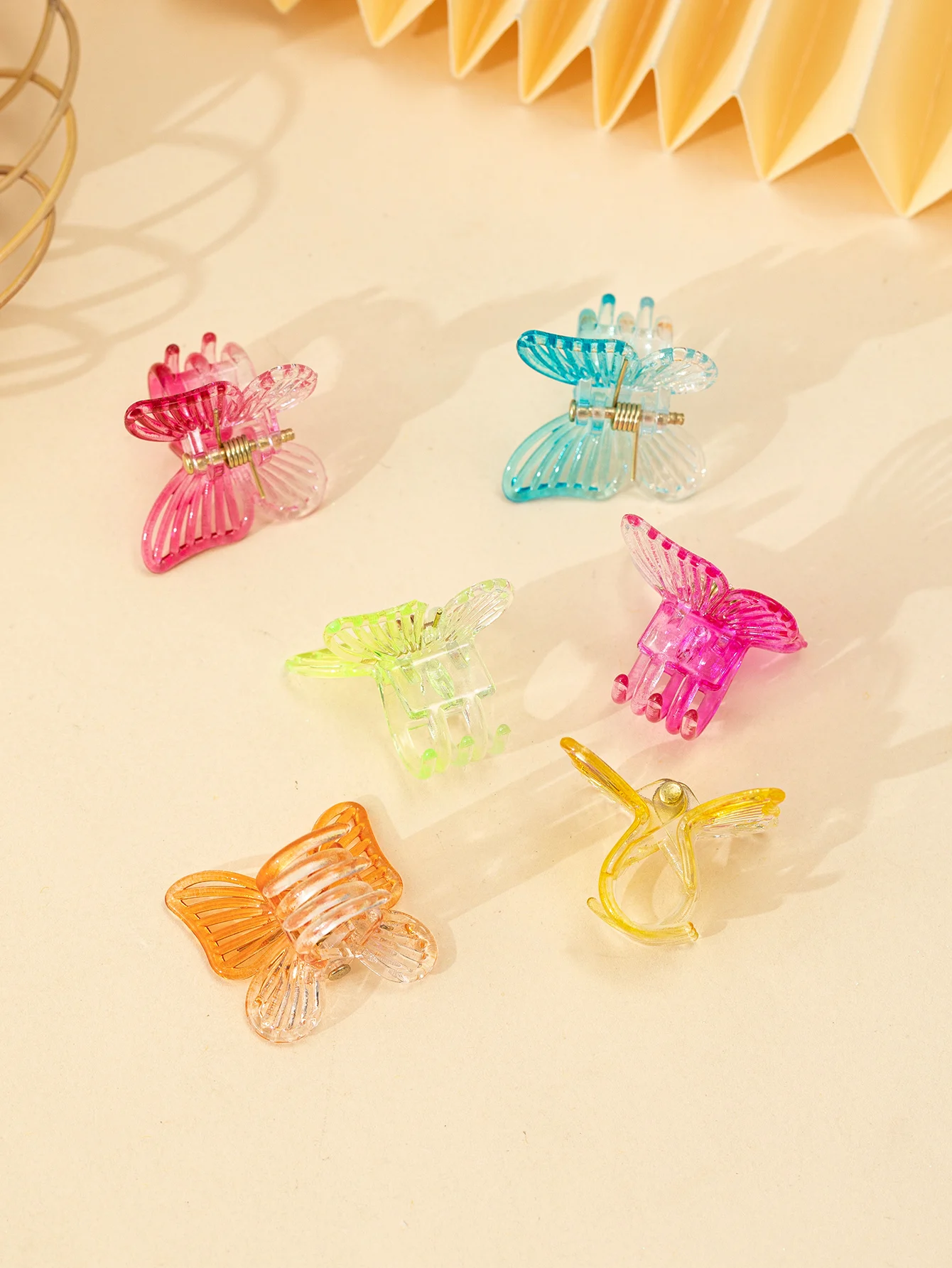 6PCS Cute Mini Butterfly Hair Claw Clips Fashion Decoration Headwear Kids Girls Plastic Small Hair Clip Accessories For Women