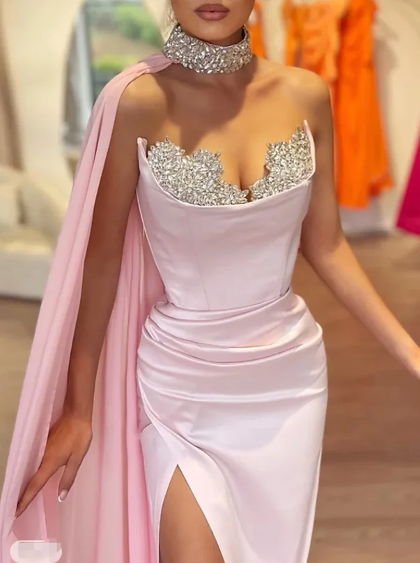 2024 Fashion Celebrity Style Prom Formal Halternedk Diamonds Evening Dress Sleeveless Floor Length Satin with Embroidery Custom