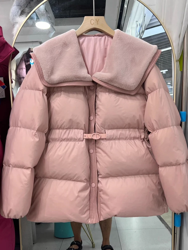 Cappotto ispessito slim-fit con cintura di media lunghezza di alta qualità 2025 da donna Nuovo inverno elegante piumino d'anatra bianco di nuova moda