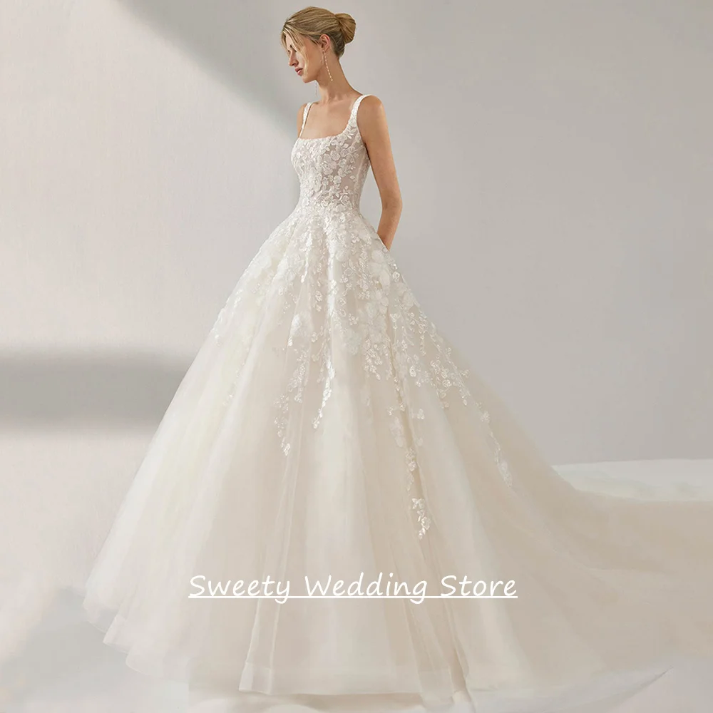 Ballkleid-Hochzeitskleid Maßgeschneidert Quadratischer Ausschnitt Lange Ärmel Spitzenapplikationen Schleppe Damen-Brautkleid Abiti Da Sposa