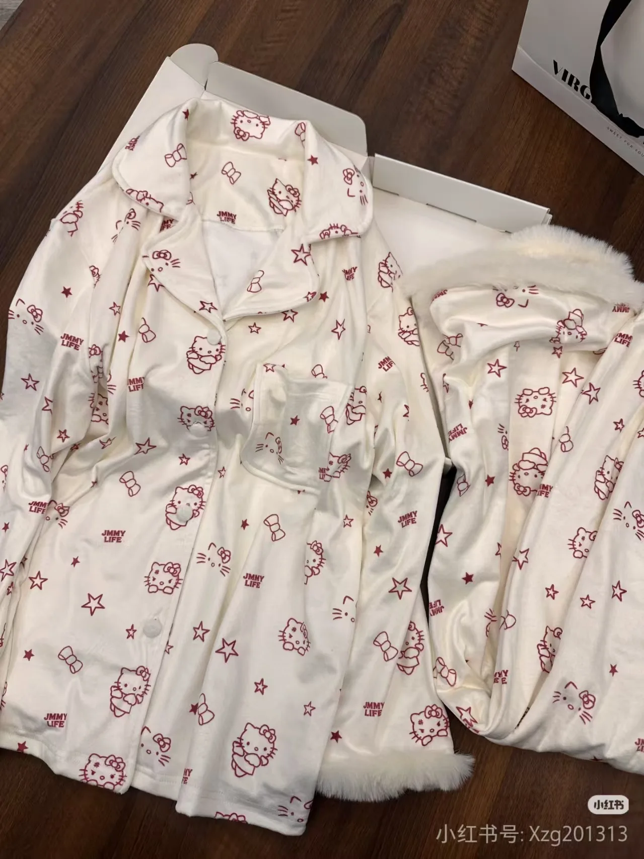 

Women's Autumn Winter Two Piece Set Polyester Sle Sweet Cute Hello Kitty Lace Trim Open Cardigan Anime Warm Velvet Spwear Cute