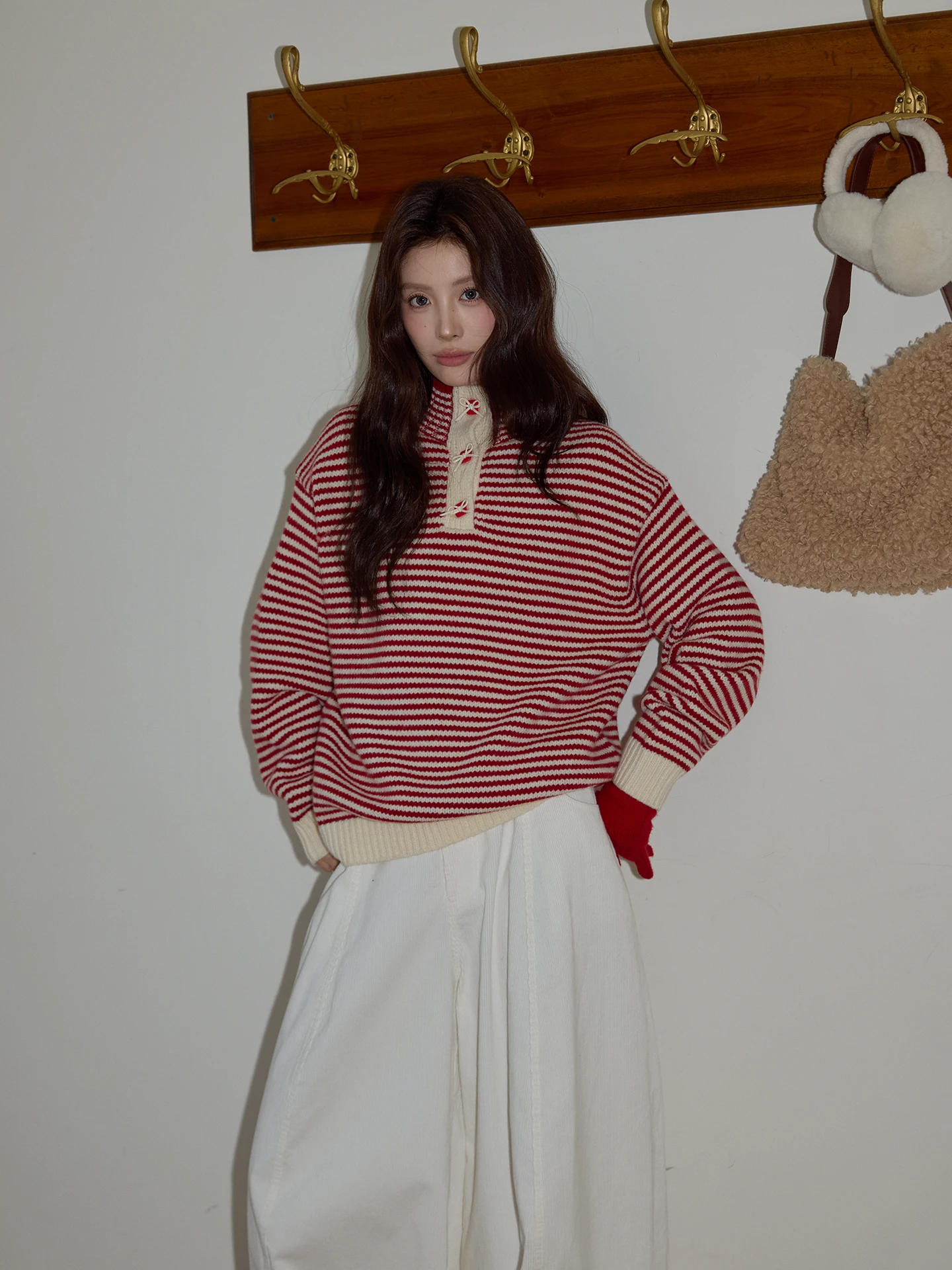 

Chaocha Home Thiened High Collar Sweater Women's Loose Casual Top Winter Spring Seasonal Red Patterned Knitwear