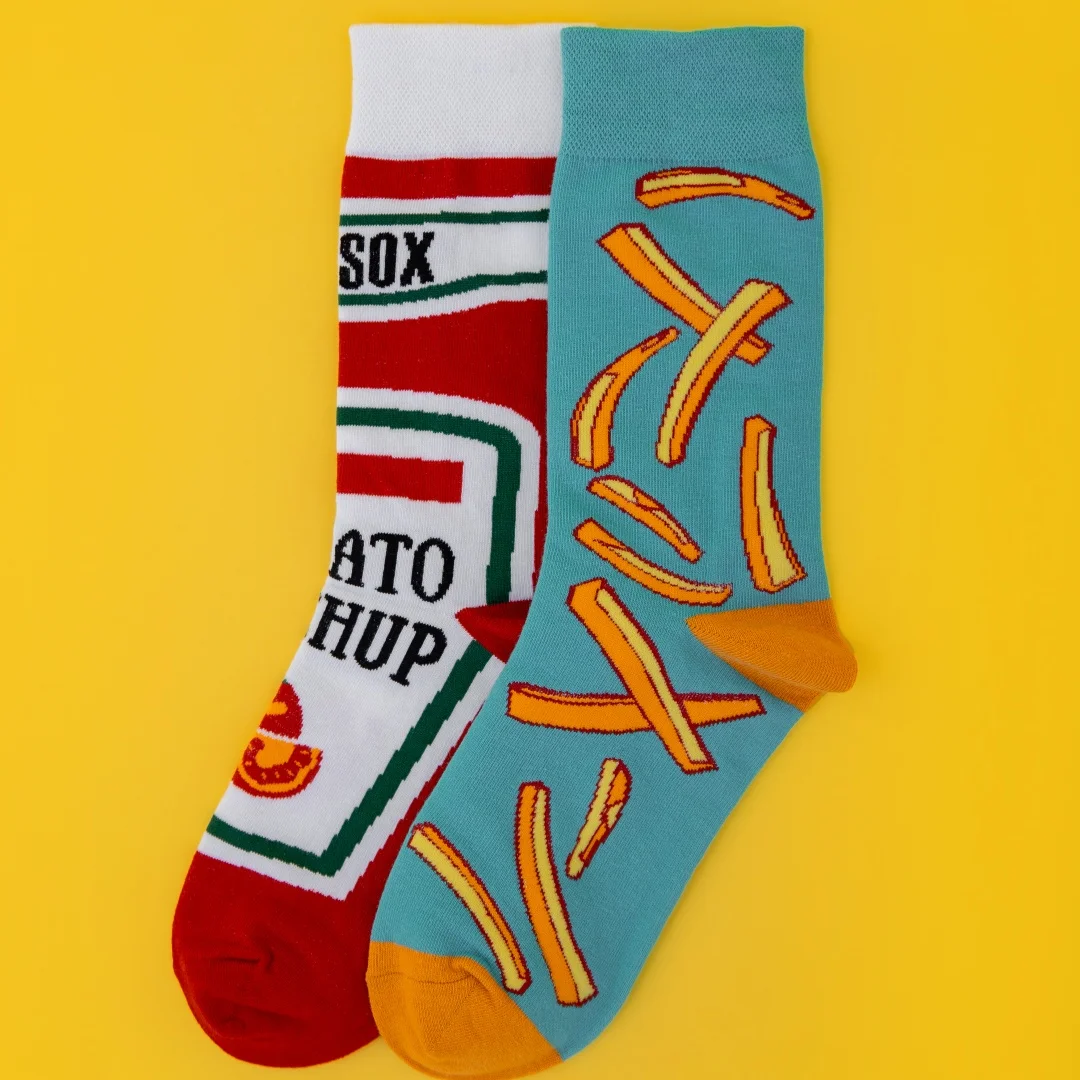 

1 пара носков до середины икры с томатным принтом, дизайн AB, подходят для повседневной одежды.