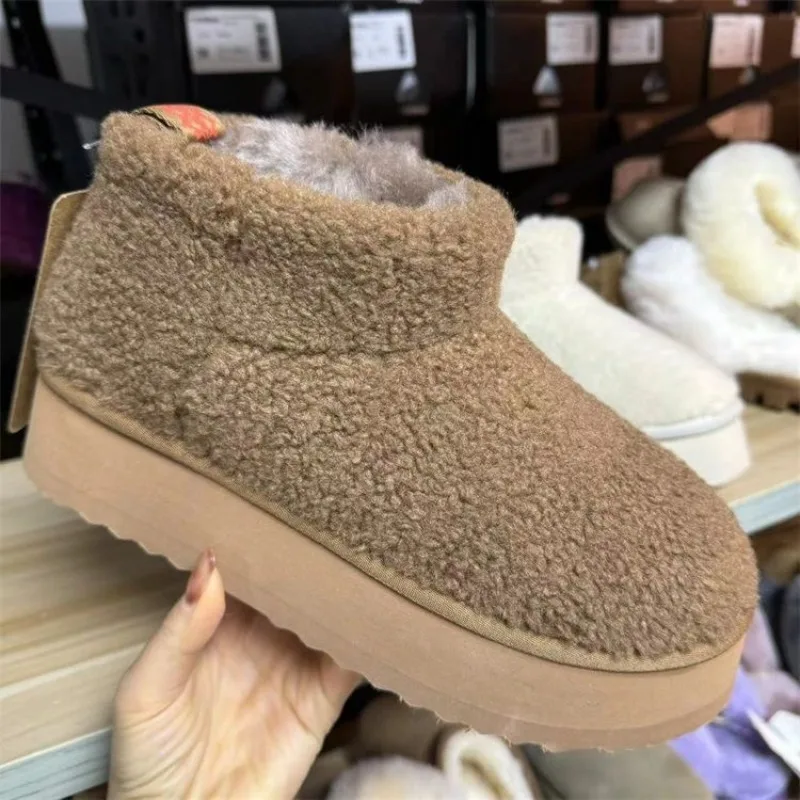 

2024 Winter New Furry Boots Thick-soled Outdoor Warm Non-slip Flat Boots Casual Versatile Solid Color Snow Boots Slip-on