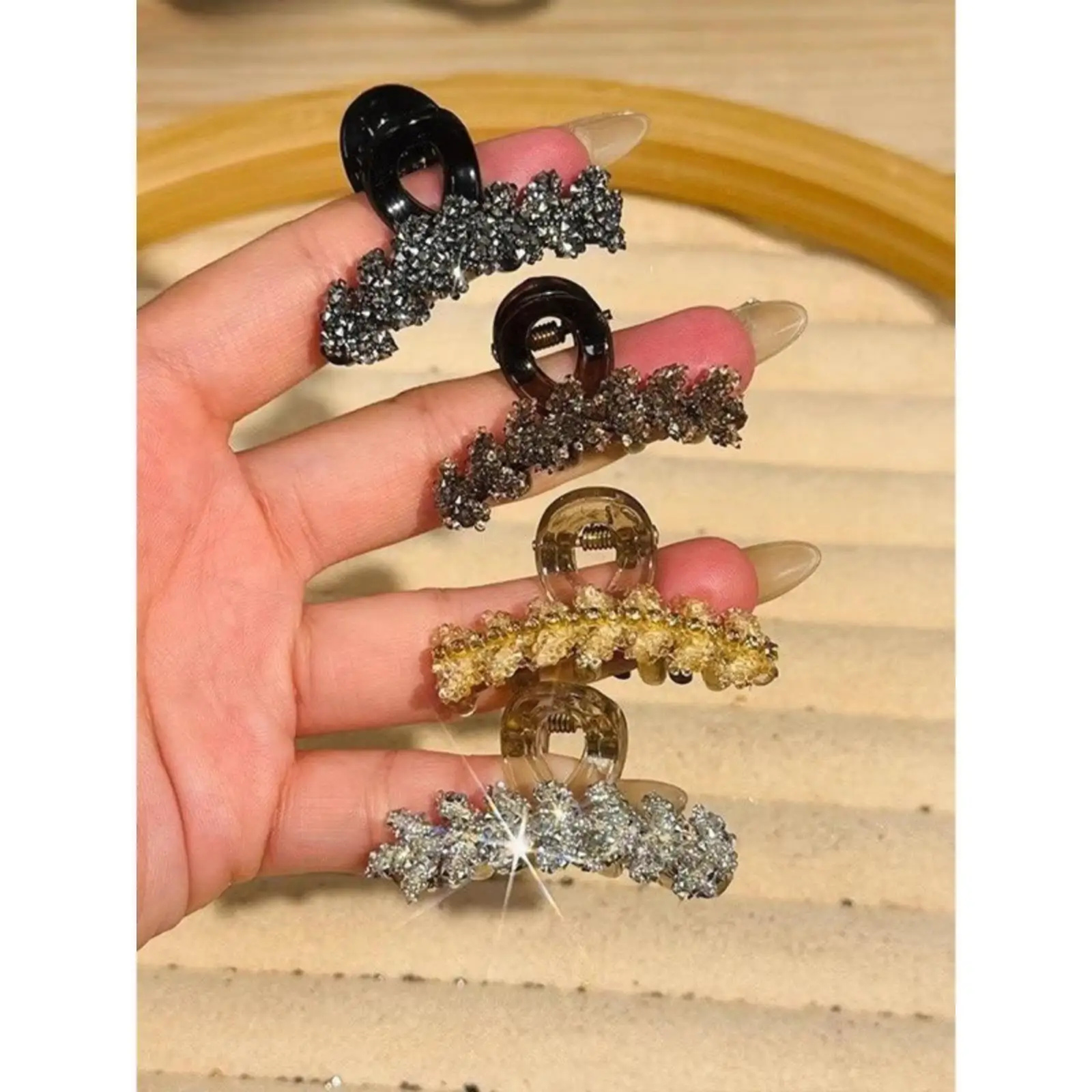 Wheat Ear Trumpet, Grab Clip, Women Semi-tie Hairpin, Back of Head, Shark Clip, Side, Bangs Clip