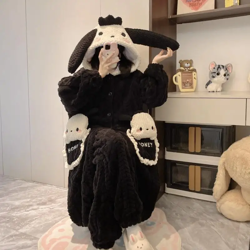 

Комплект Sanrio для девочек, утепленный халат из кораллового флиса с капюшоном, брючный костюм, зимняя теплая пижама Kawaii Pochacco Comic, одежда для отдыха