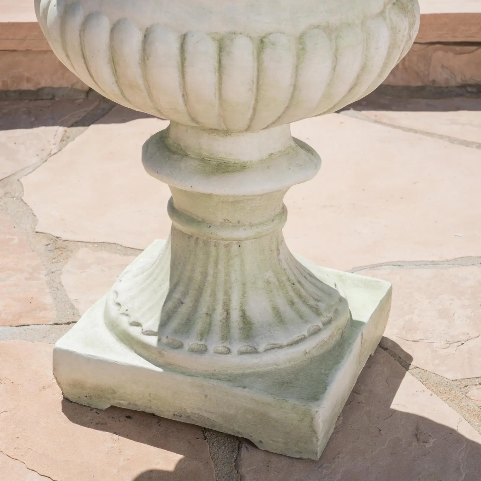 GARDEN URN PLANTER