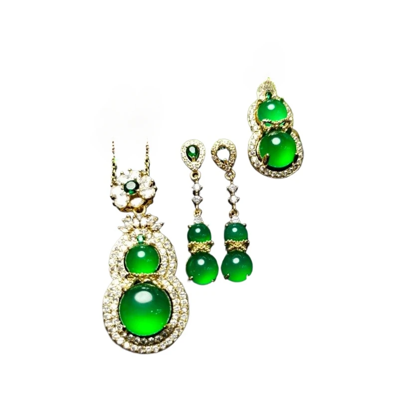 

Natural ice color chalcedony four-piece set chalcedony inlaid with high ice emperor green four-piece set on new