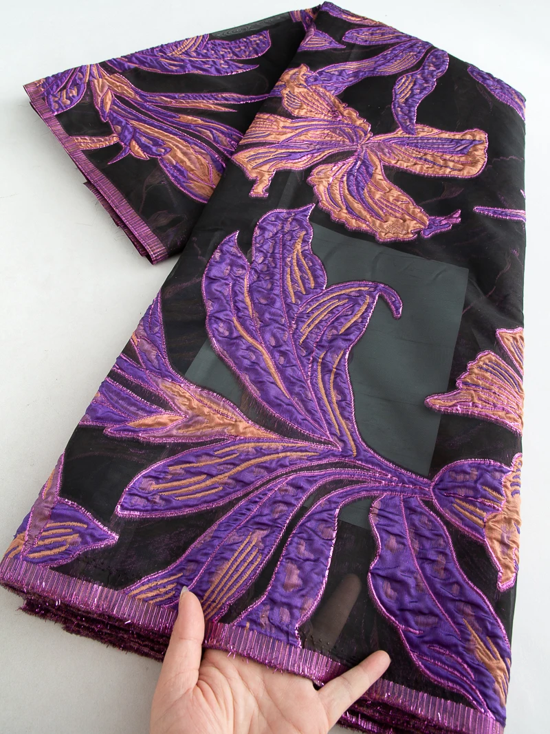 Luxury 2025 High Quality French Jacquard Brocade Lace Fabric Nigeria Gilding Lace Fabric for Women Party Wedding Dresses TY4614