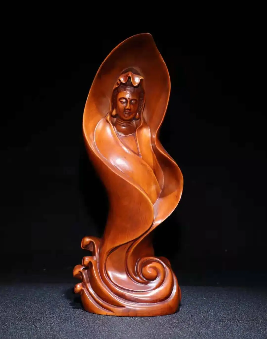 

Chinese Avalokitesvara Art Statue Boxwood Collection Exquisite Guanyin Figurine