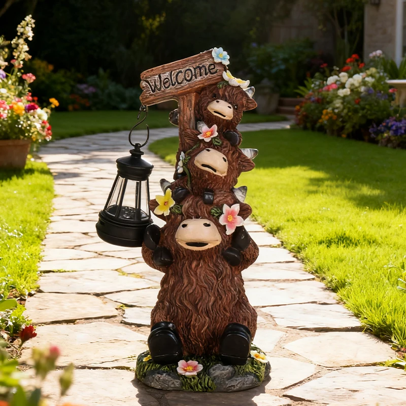 Three Highland Cattle Statues with Solar Lights Garden Decor Hexagonal Lamp Lawn & Patio Ornamental Statue Lights