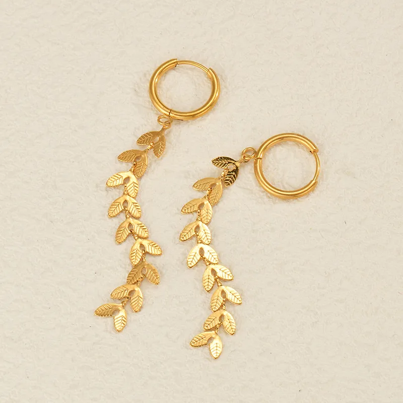 Prachtige roestvrijstalen gouden kleur lange hanger schelpvormige kwast oorbellen voor vrouwen Hoge kwaliteit mode-sieraden geschenken
