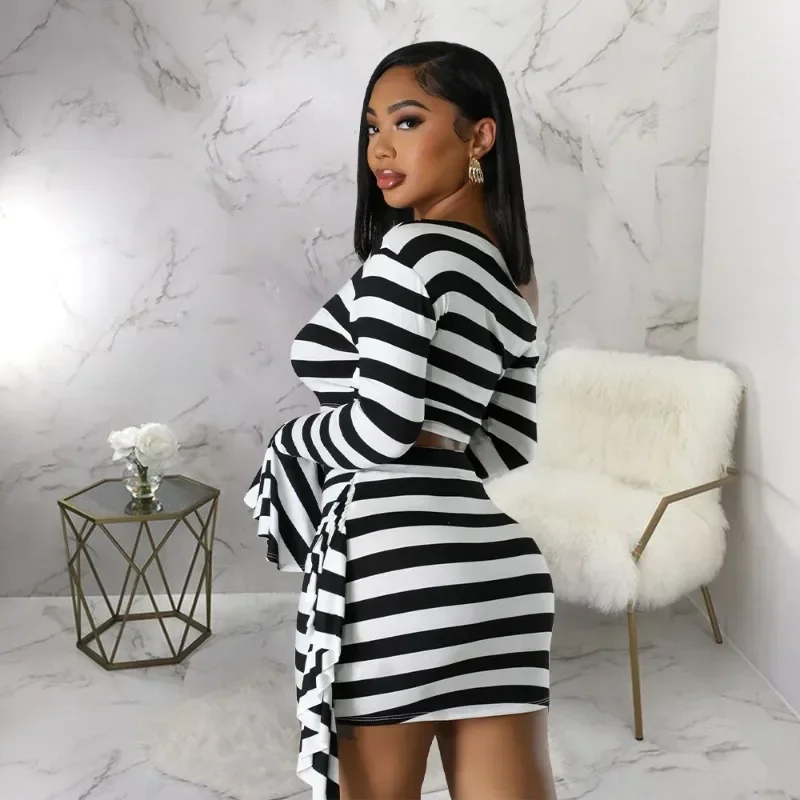 GUWU-Conjunto de minifaldas por debajo de la rodilla con volantes a rayas y camiseta de manga larga acampanada con cuello oblicuo, conjunto de dos piezas, trajes para mujer