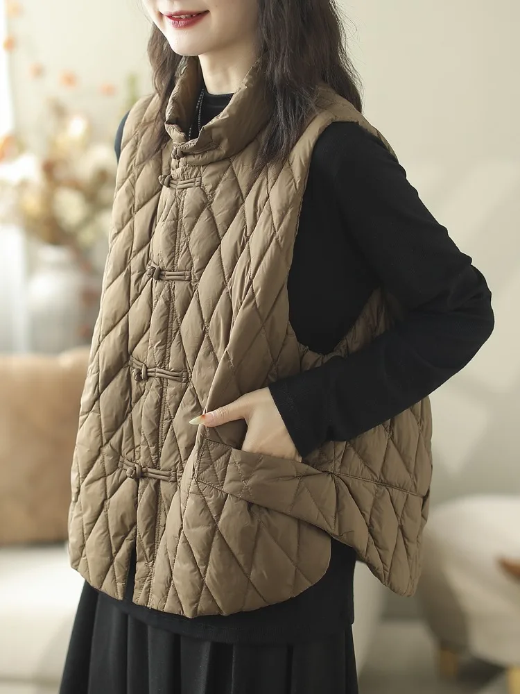 

Женский тюнетный жилет с вышитыми пуговицами в стиле ретро, зимняя мода, теплый пуховый наполнитель с ромбовидным узором, воротник-стойка, одна пуговица