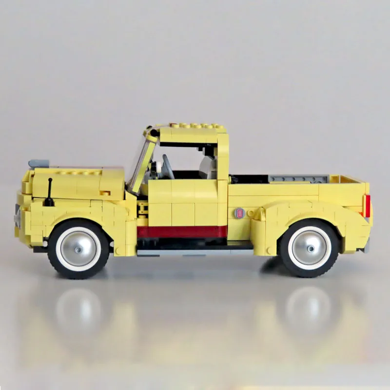 848Pcs/lot MOC Creative Expert Set Classic Pickup Cars Truck Model Modfied Version 10271 Fiat 500 Building Blocks DIY Bricks Toy