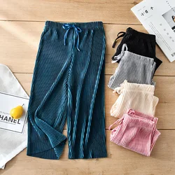 Leggings a pieghe a gamba larga per ragazze estive Moda neonate Tinta unita Abbigliamento da spiaggia Pantaloni larghi Bambini Pantaloncini casual per bambini