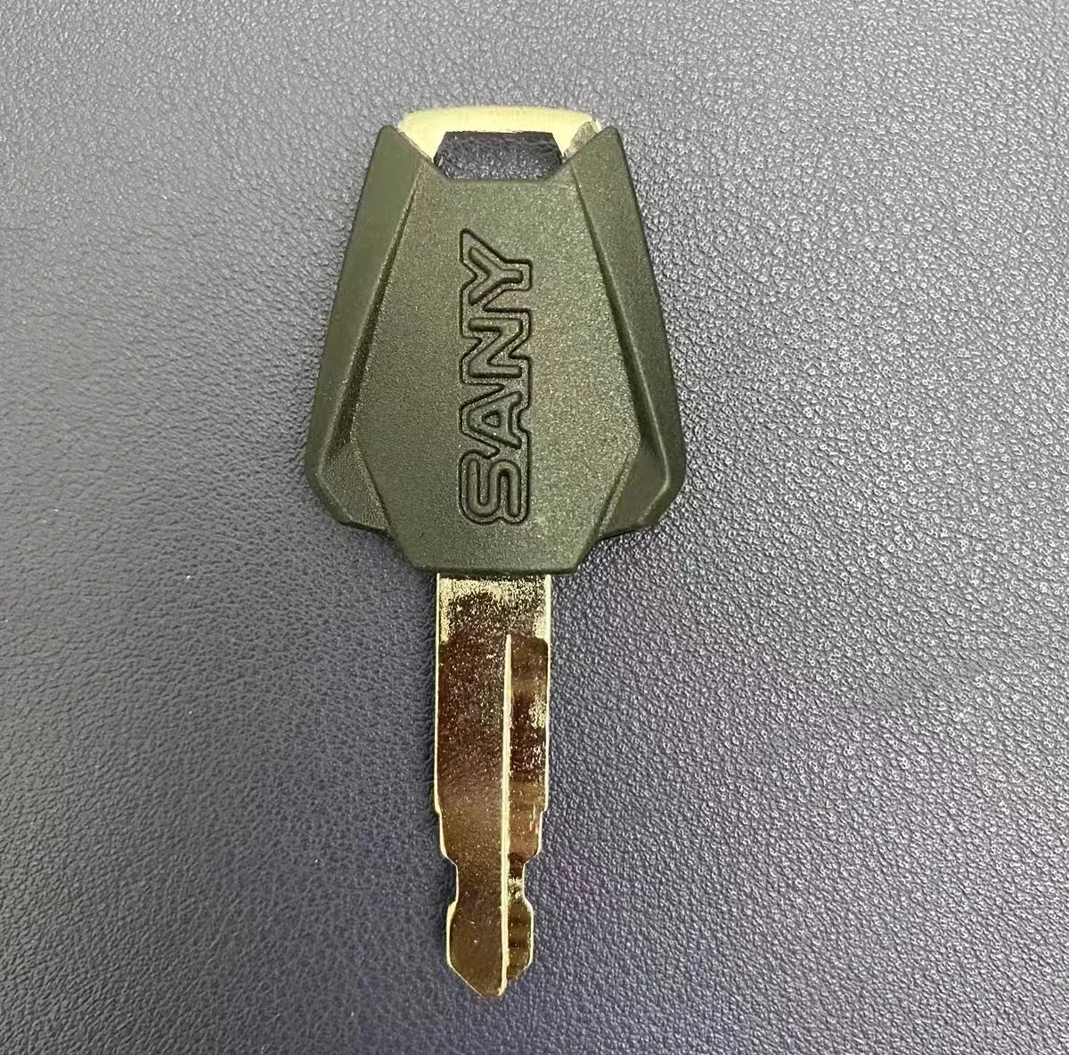 50PCS 5 Kinds of Key 60022654 for Sany SY55 65 75 135 125 235 335 465 Lgnition Keys Cab Door Key Excavator Heavy Equipment Key