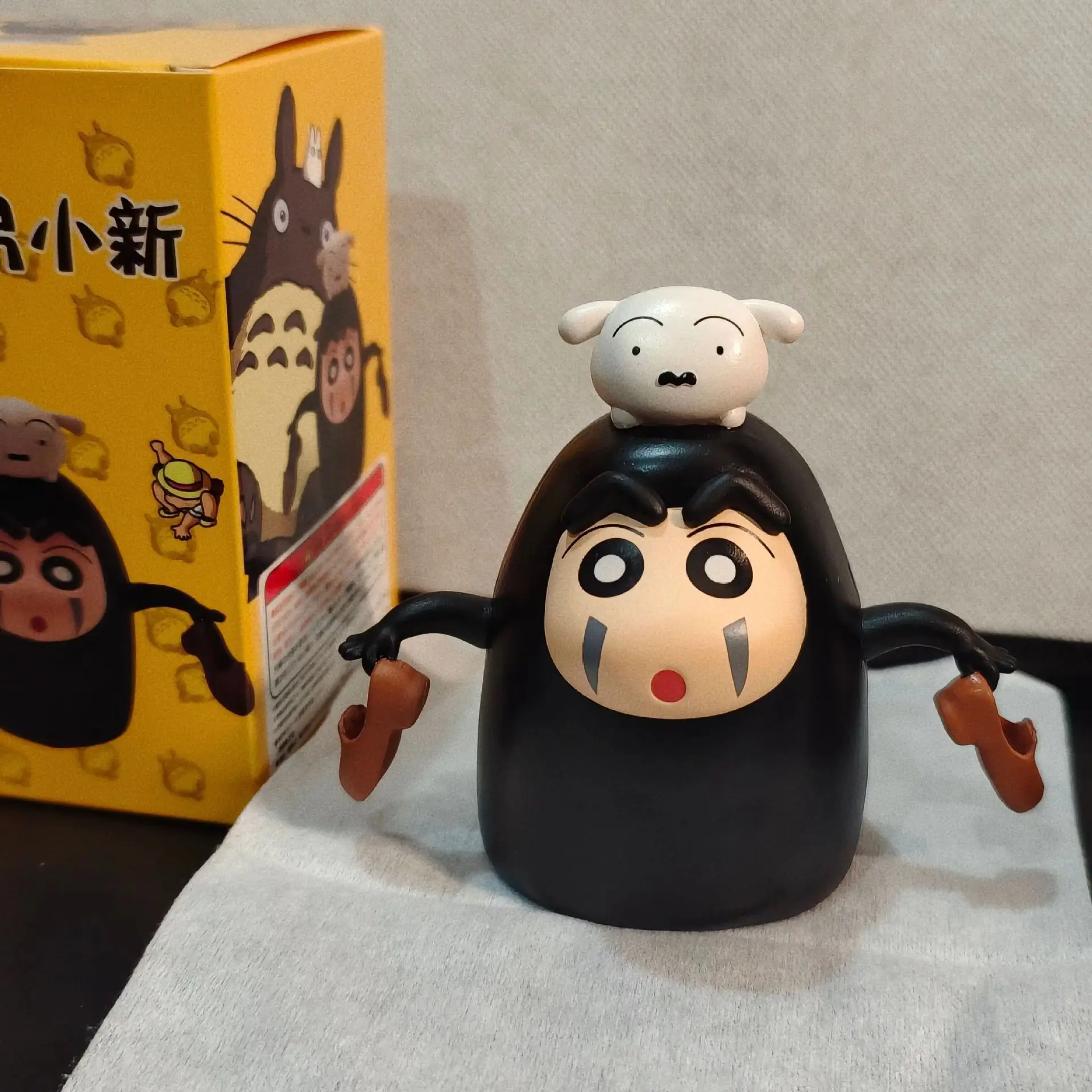 

9cm GK Spirited Away No-Face Mischievous Shin-chan Cute Decoration Desktop Figure Car Ornament Trendy Toy