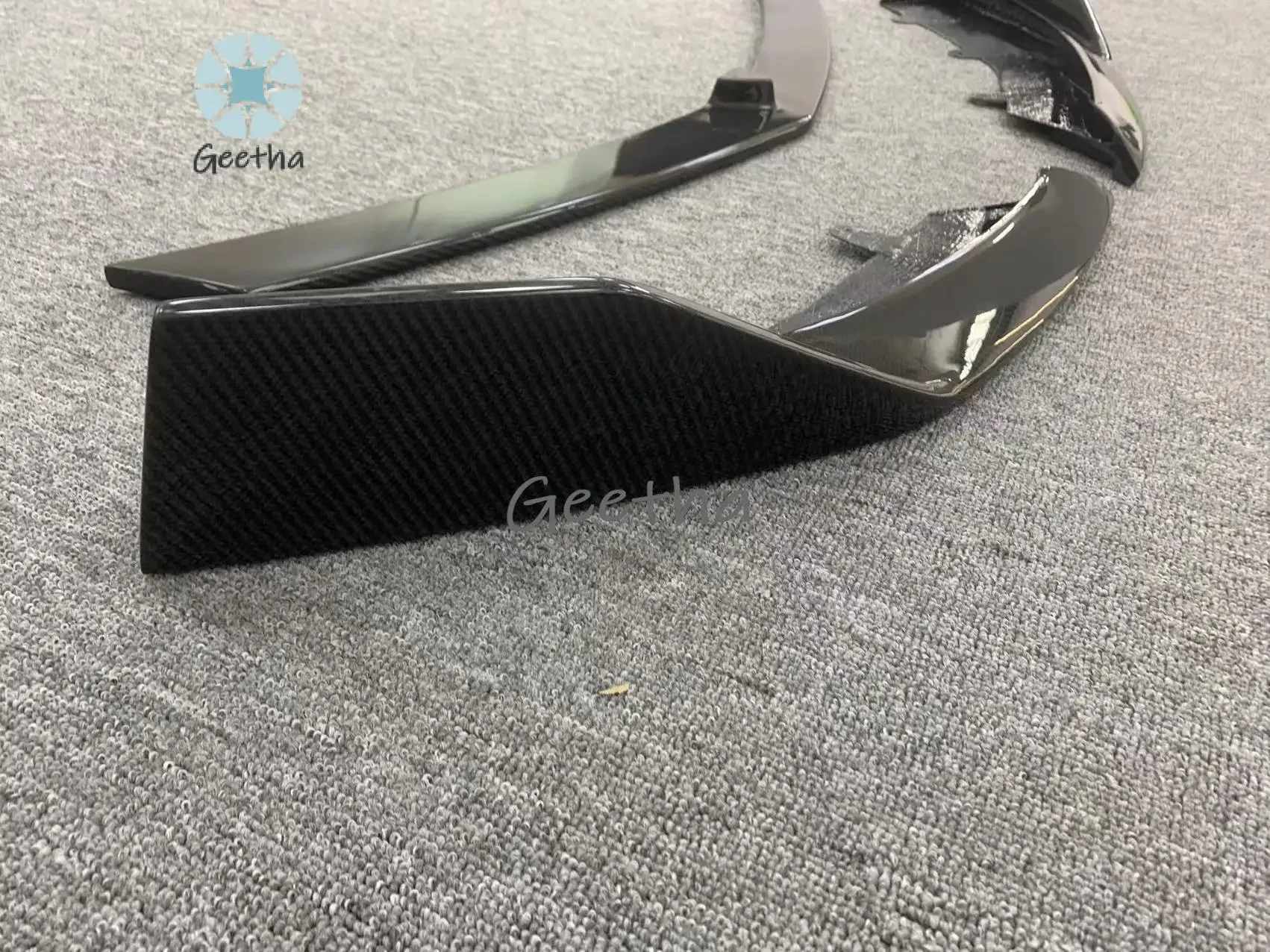 

For High Quality Fast Delivery Whole Sale Price Dry Carbon Fiber GT Front Bumper Lip Body Kits for Mclaren