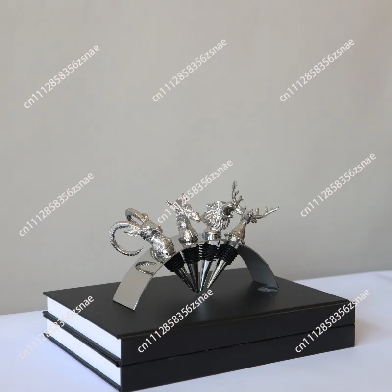 Modern light luxury wine cabinet metal red wine plug animal creative ornament desktop hotel restaurant decoration model room