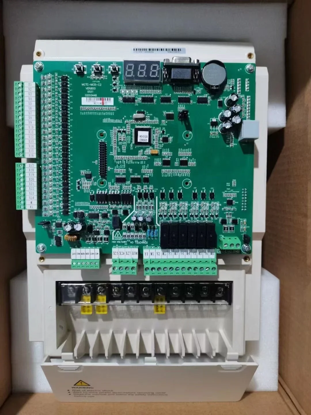 Suku cadang lift penumpang monarki 3000 + papan pcb motherboard bagus dengan konverter frekuensi dengan harga terbaik