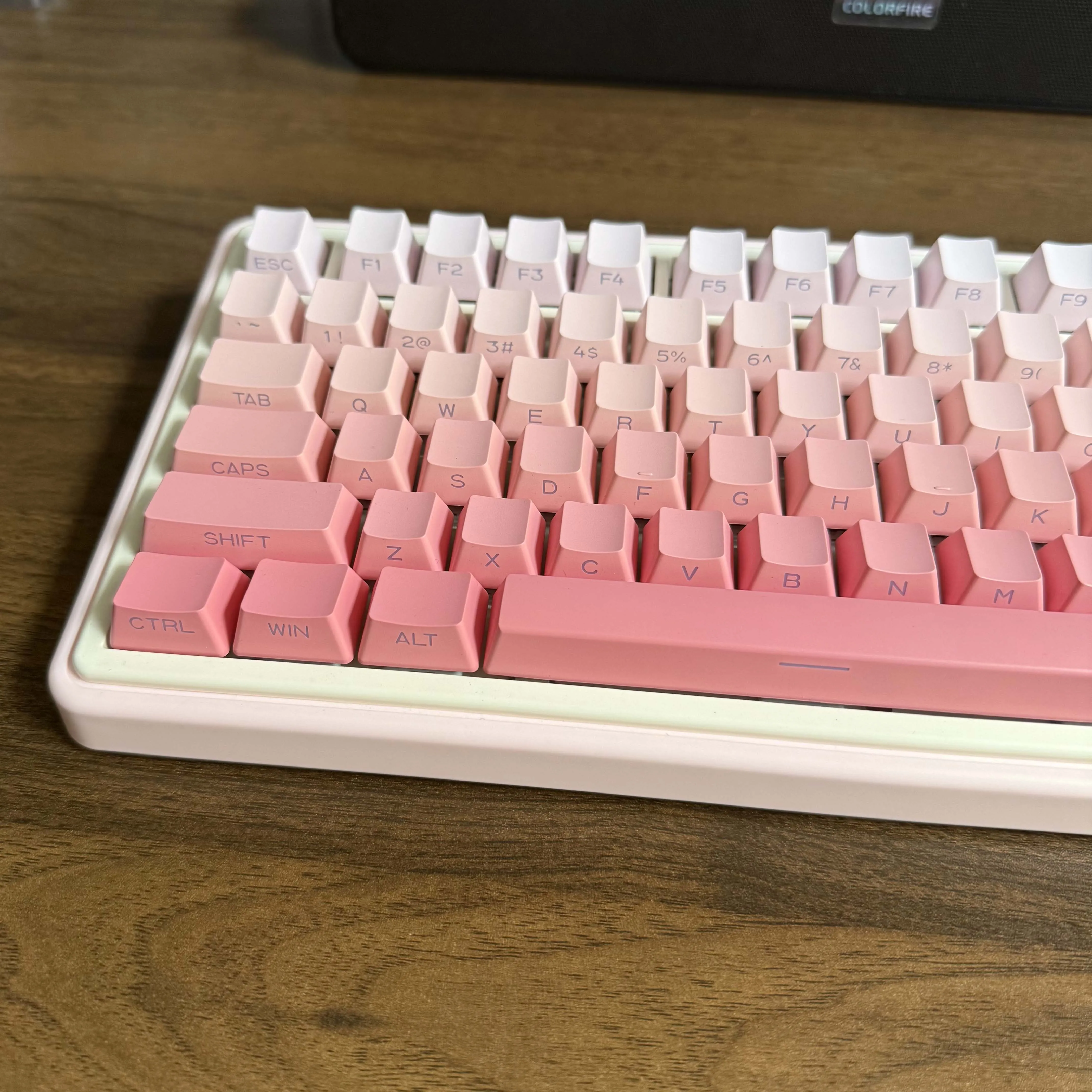 Peach Pink Gradient Keycap Side light transmission Key Cap OEM Profile for 60% 65% 75% TKL 96% 98% 100% Mechanical Keyboard