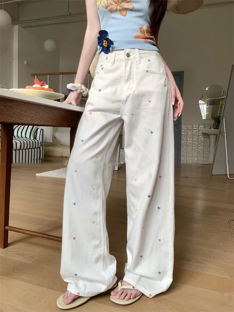 

Temperament White High Waist Loose Jeans Women's Summer New Style Flower Embroidered Floor Pants Wide Leg Leisure Pants