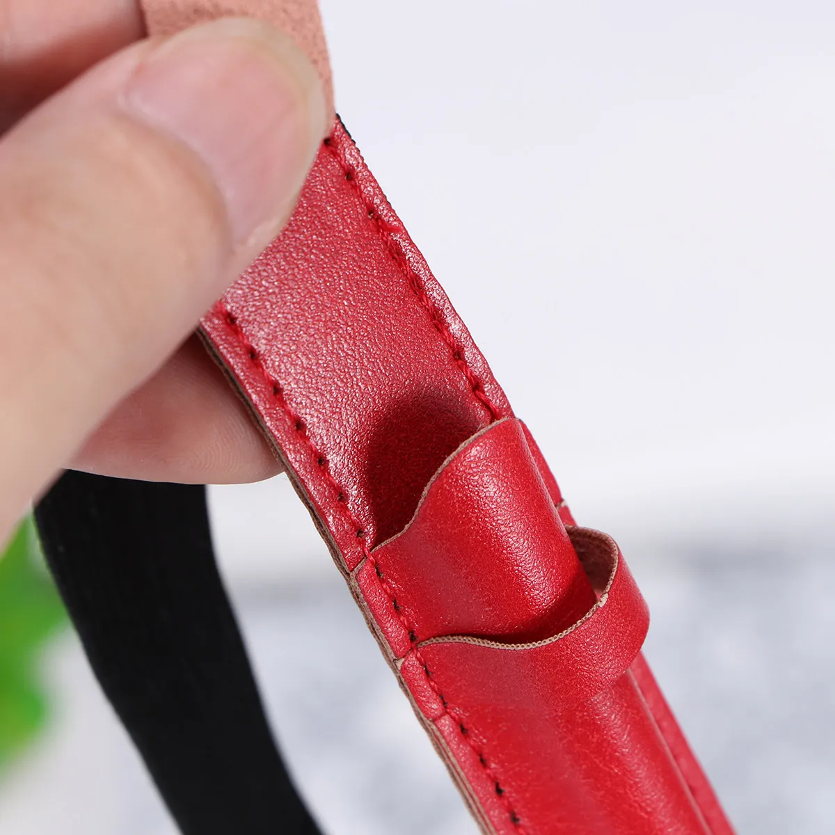 

Capacitive Stylus Pen Cover for Pencil Premium PU Pencil Holder Travel Case Pocket Friendly Elastic Belt Red