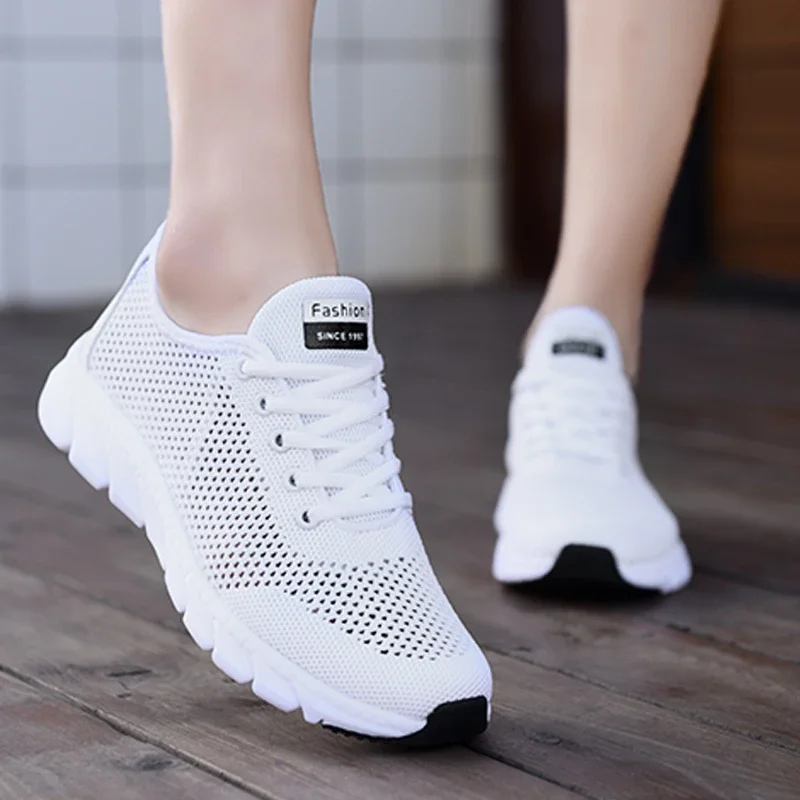 

Women's Running Shoes 2024 Breathable Sports Shoes Mesh Cushion Tennis Outdoor Lacing Cushioning and Rebound Training Shoes