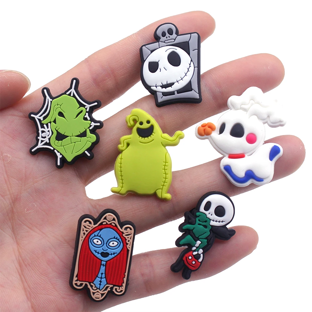 22 sztuk/zestaw film animowany Nightmare Before Christmas buty z PVC Charms czaszka Jack zapchacze sandały akcesoria do obuwia dekoracje