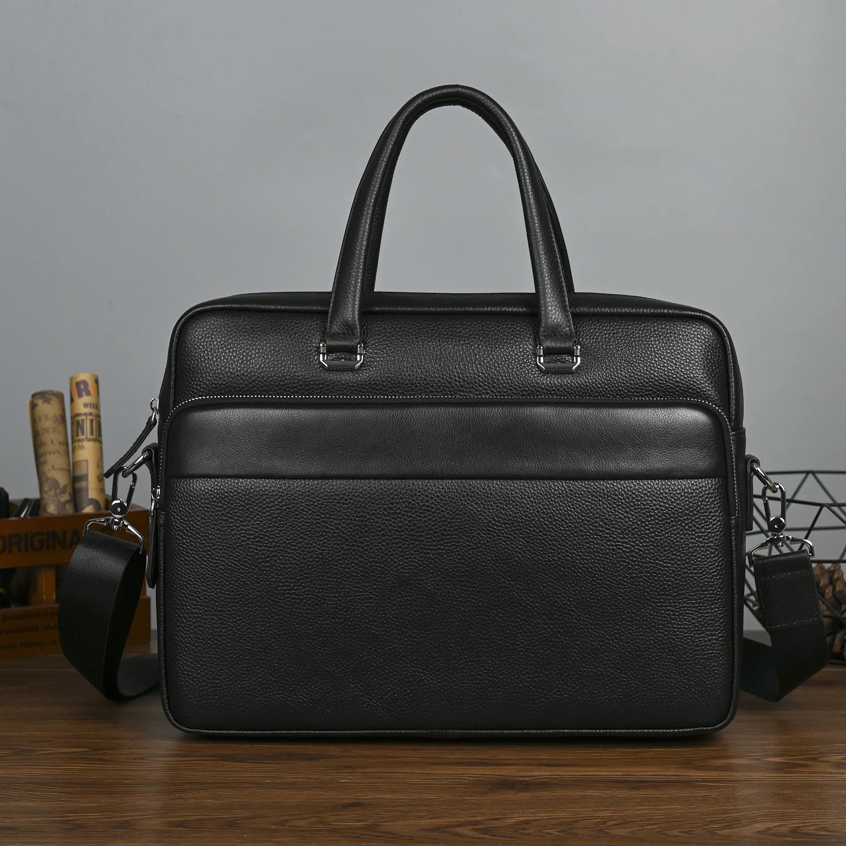 2025 جديد فاخر جلد طبيعي للرجال حقيبة متعددة الوظائف سعة كبيرة حقيبة لابتوب ركاب حقيبة يد حقيبة كتف مفردة