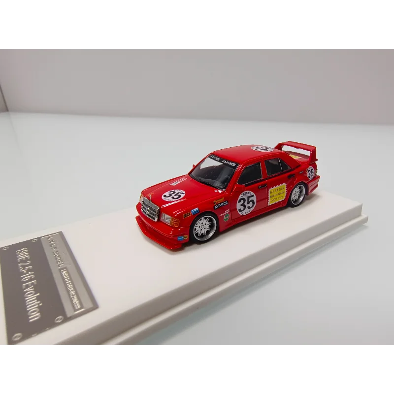 

Diecast LMLF Limited Edition 1:64 Scale Red Pig 35 190E Alloy Car Model Collectible Toy Gift Souvenir Display Ornament