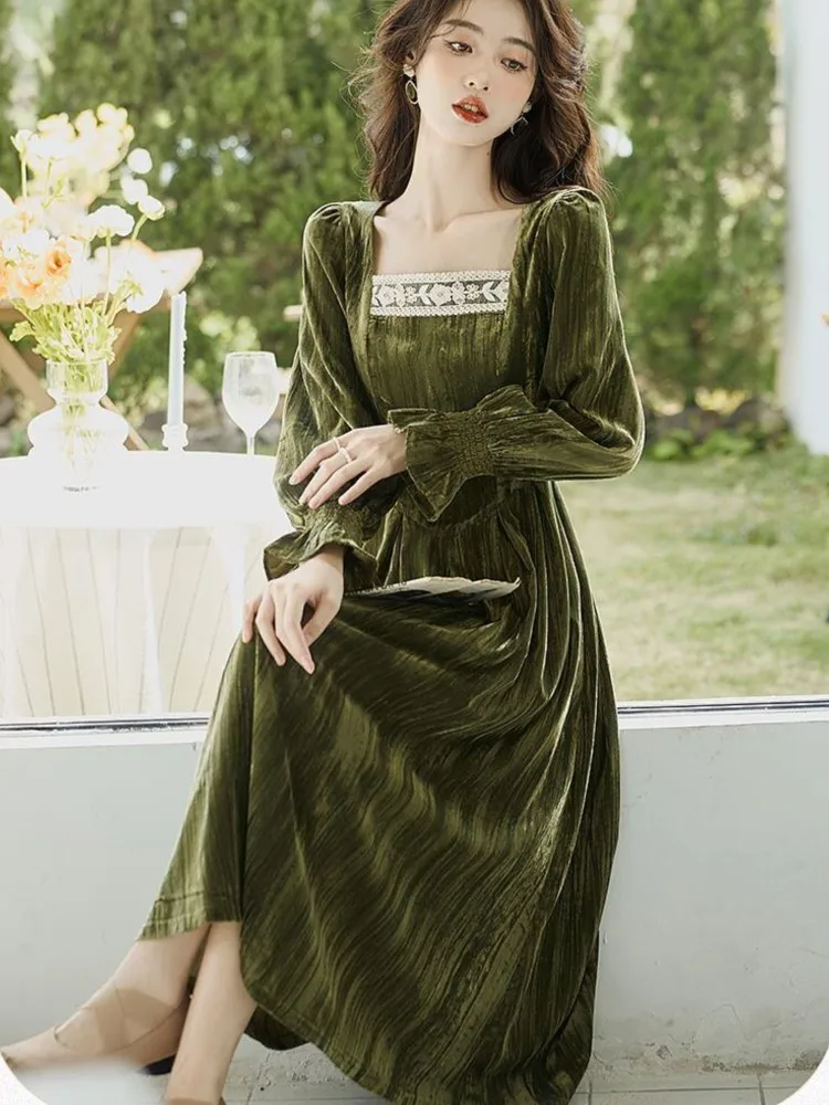 French Elegant Vintage Velvet Midi Dress Spring Antumn Square Collar A-line Harajuku Robe Female Casual One Piece Clothing