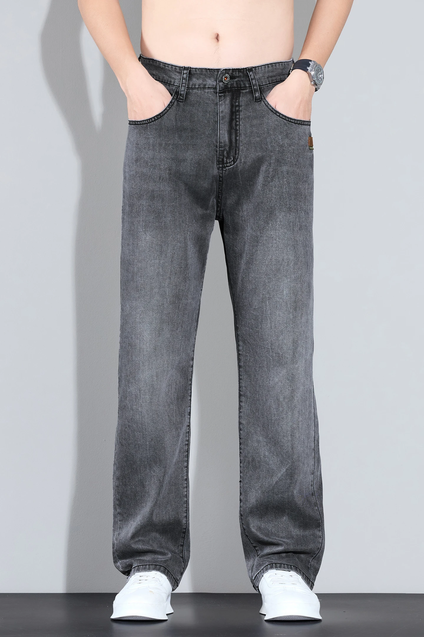 GRAY