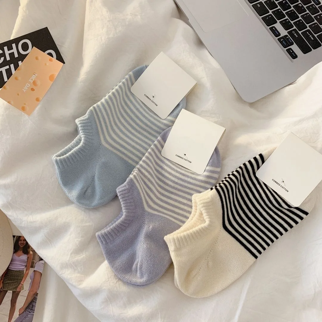 5 Paar gestreifte kurze Socken für Damen, Sommer, atmungsaktiv, bequem, niedlich, einfacher Stil, flacher Mund, unsichtbare Freizeitsocken