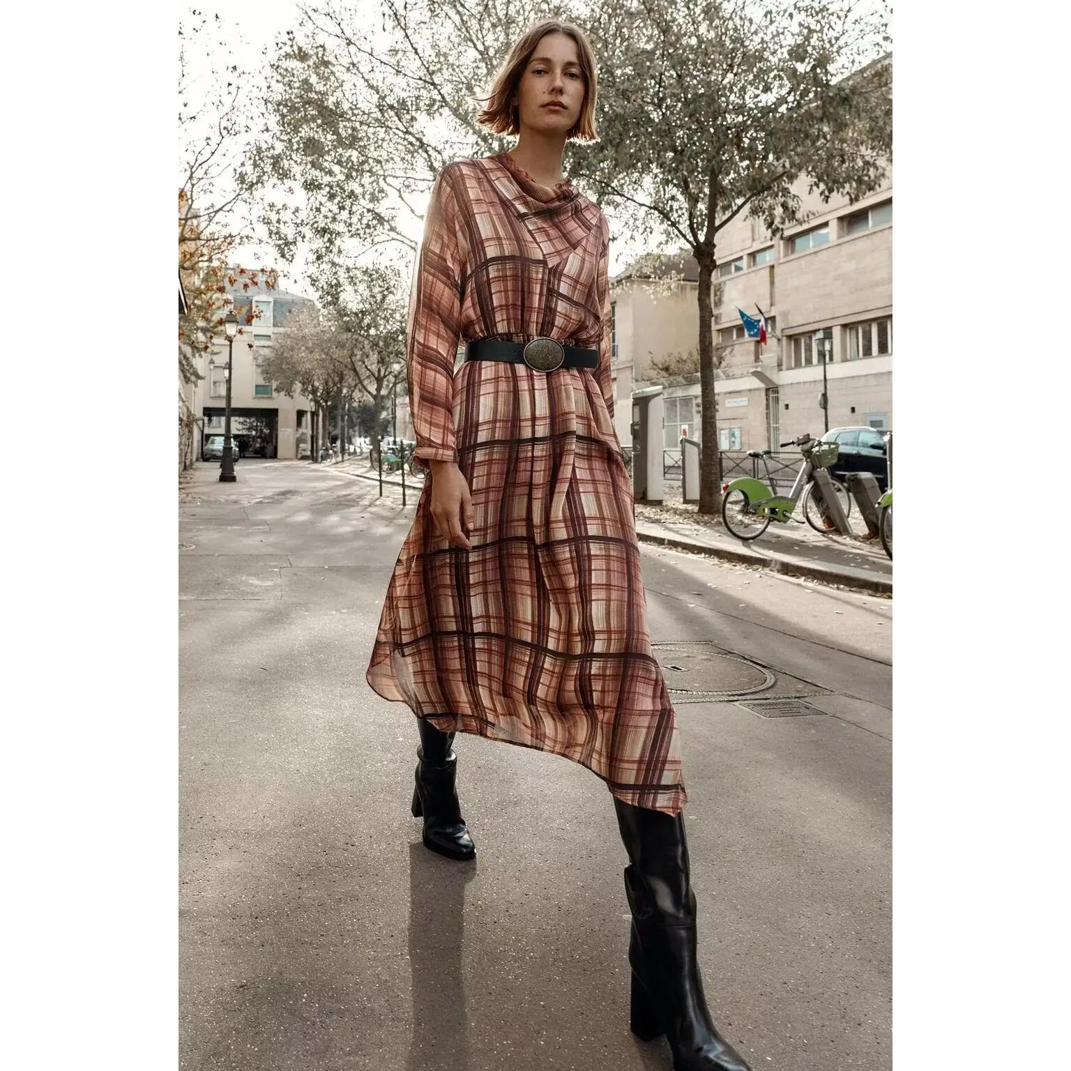 Faionable Plaid Mid… - image