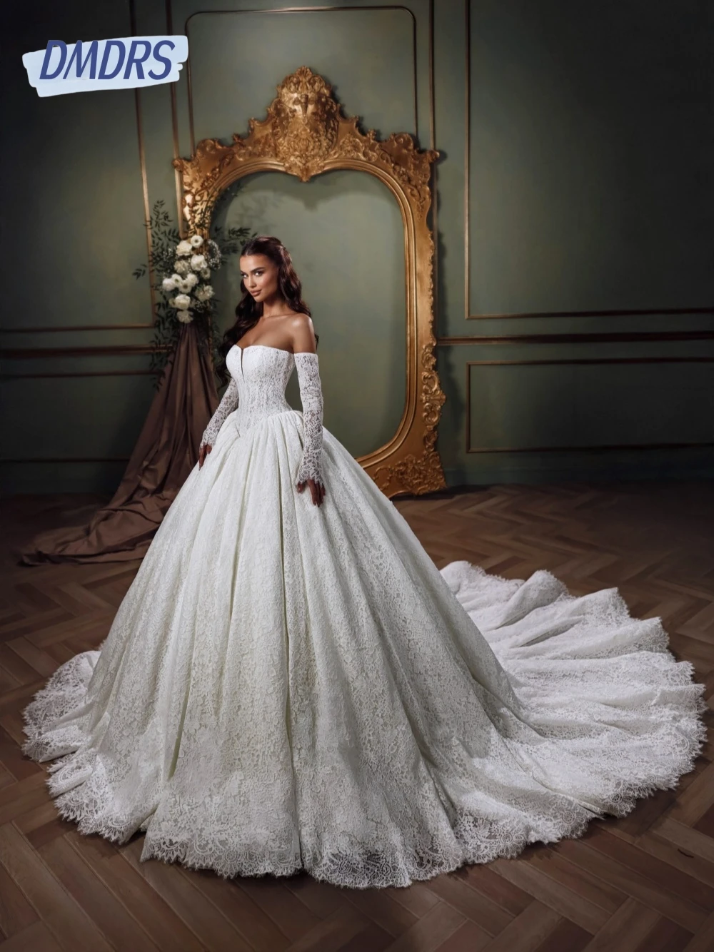 

Exquisite Lace Ball Gown Wedding Dress Romantic Graceful Off the Shoulder Bridal Gown Customized Women Popular Corset Wear