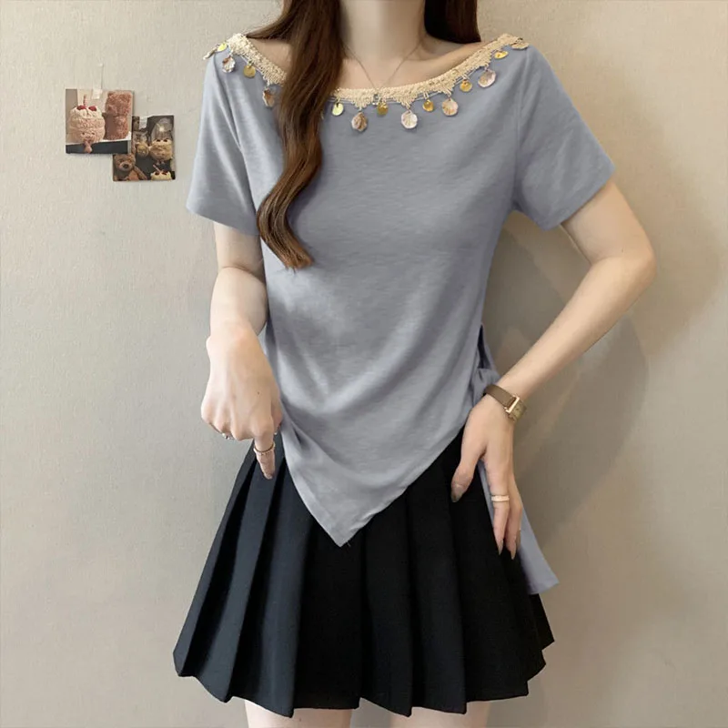 

Женская одежда Необычная футболка с открытыми плечами Лето Новое чувство дизайна Лидер продаж Футболка с короткими рукавами Женский топ с разрезом на шее