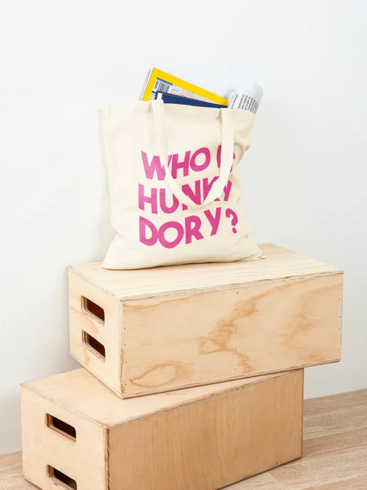 من هوكي دوري؟ تي شيرت، تي شيرت ربات البيوت الحقيقية من بيفرلي هيلز. حمل حقيبة حقائب اليد النسائية حقيبة قماش مخصصة