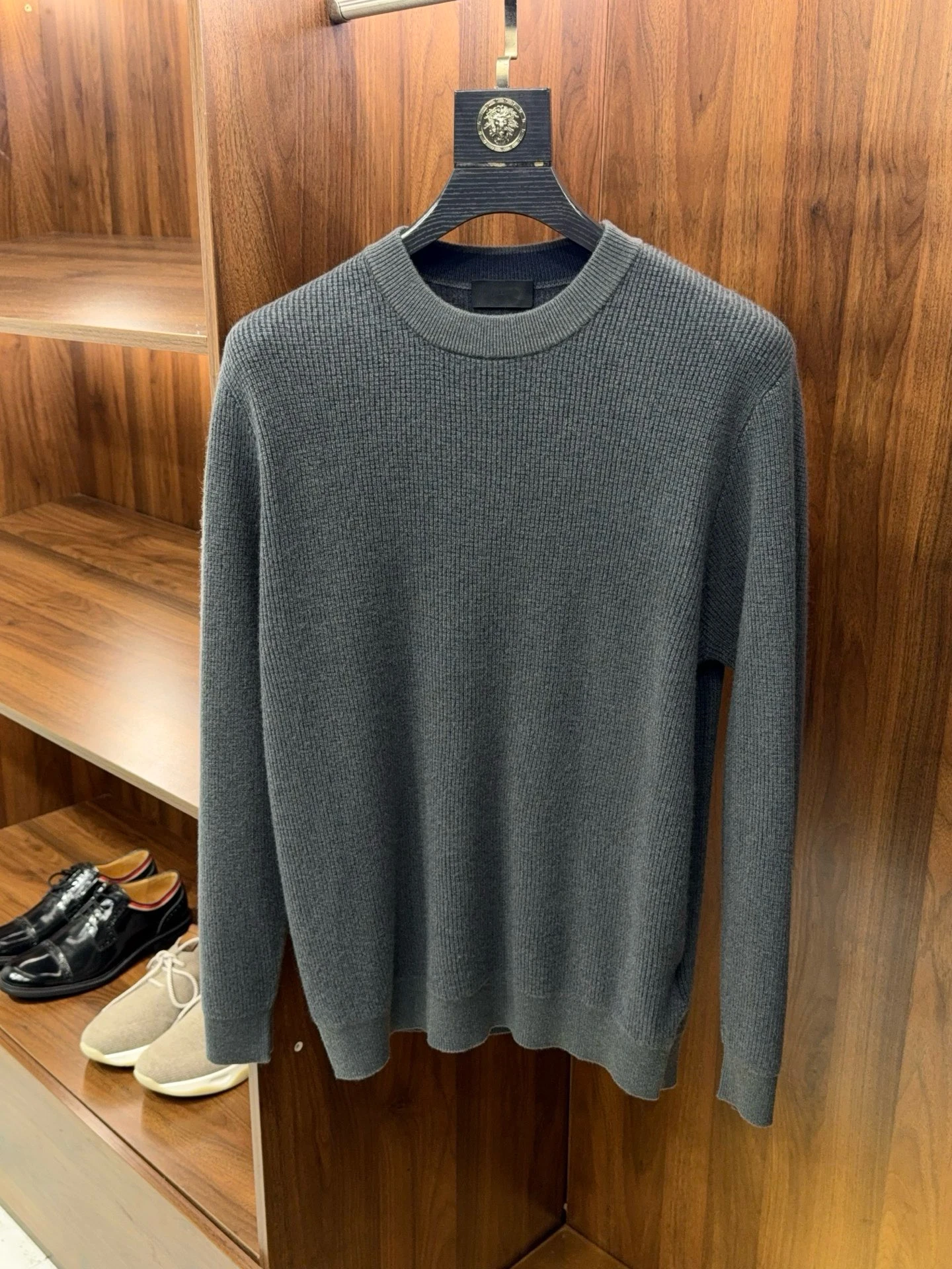 نمط المال الإيطالي القديم، سترة محبوكة من صوف الكشمير برقبة دائرية دافئة مكدسة #3